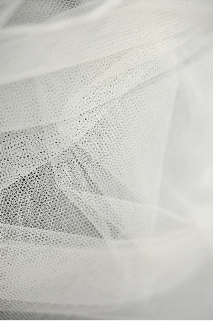  MEDIUM TULLE N44 LACE GROUND