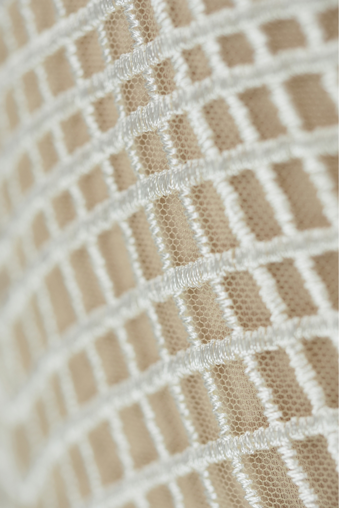 11825 SKIN/IVORY