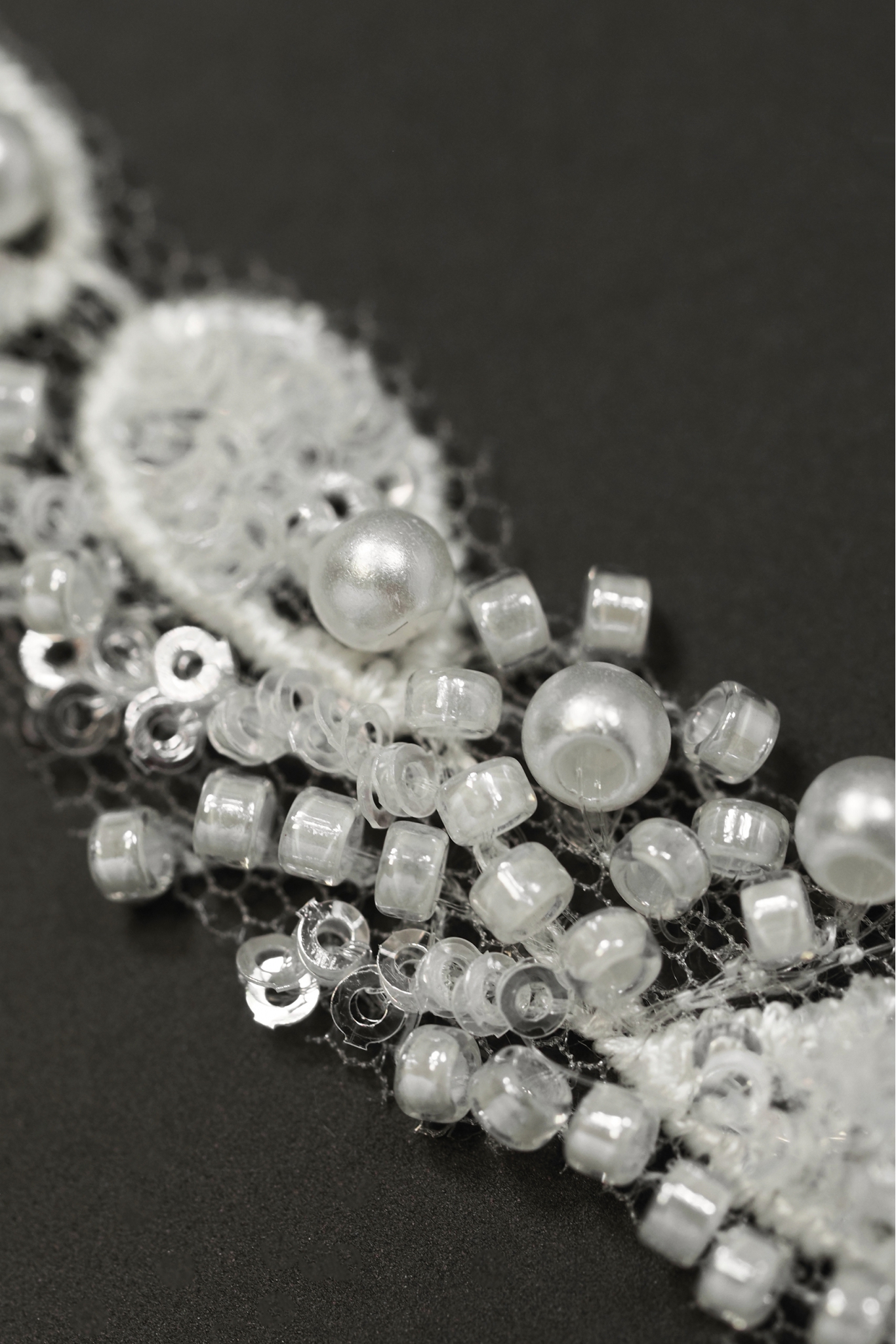 VL7815 IVORY+SILVER