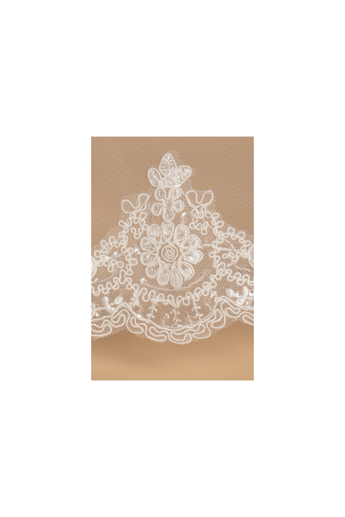 VEIL W-903