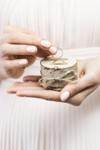 Drewniana podstawka na obrączki, 6cm