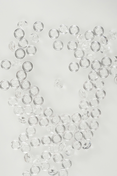 KNÖPFE CLEAR mit ovale Schwanz