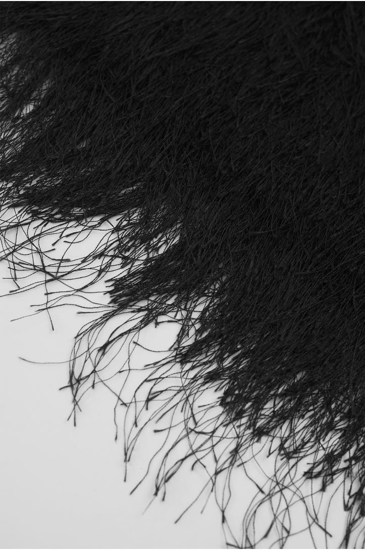 Fringe knit fabric