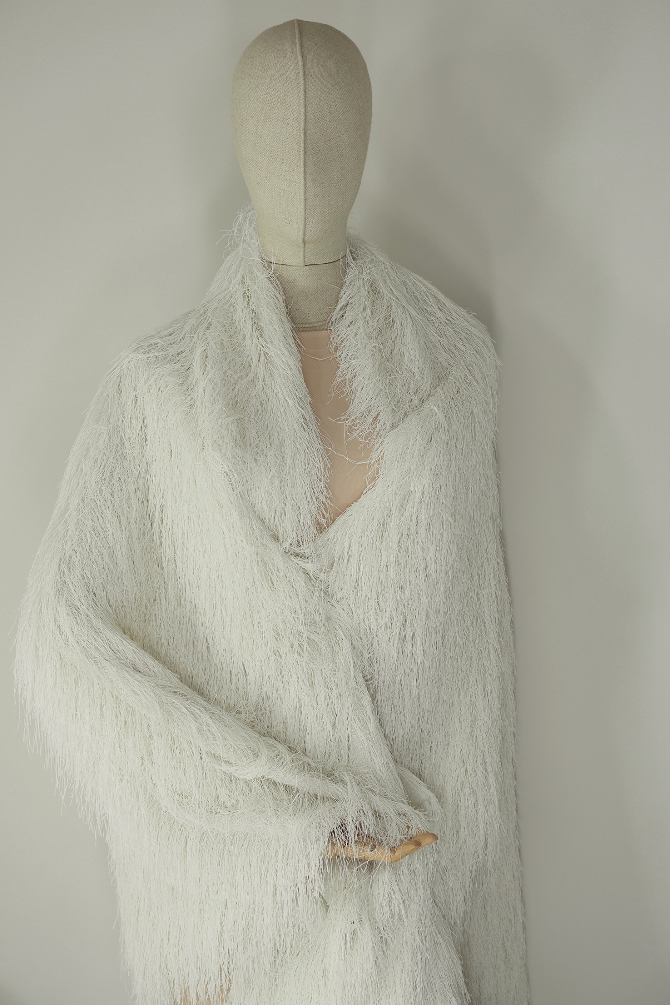 Fringe knit fabric