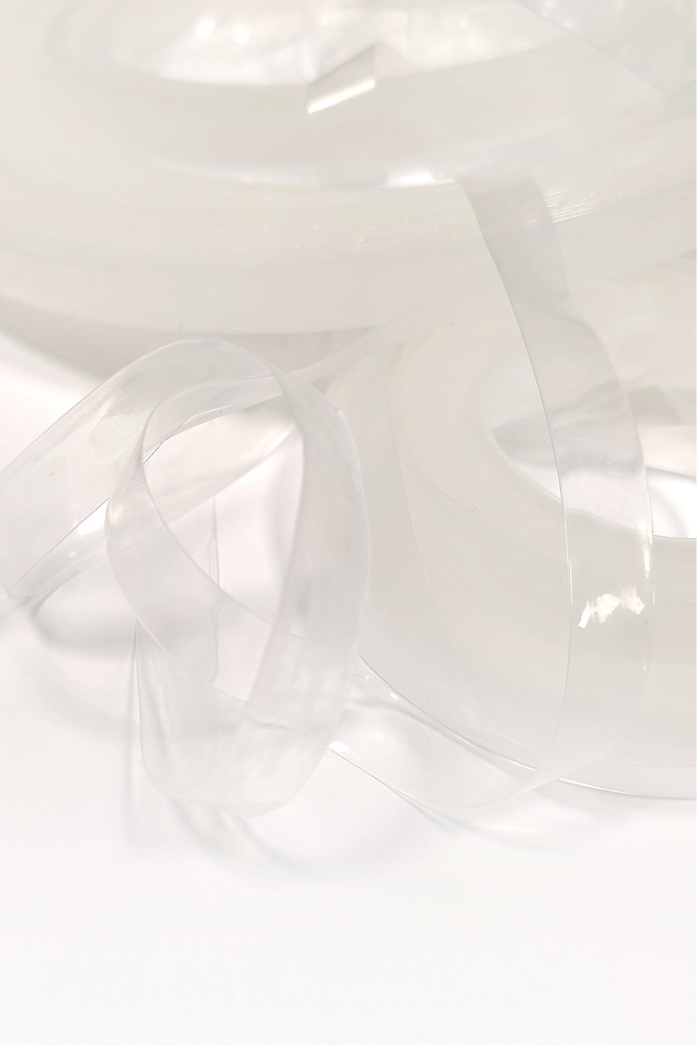 Halb transparentes elastisches Band