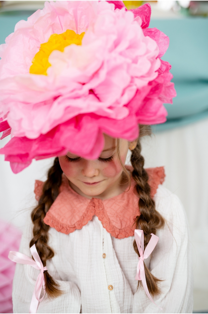 Tissue paper flower decorations mix