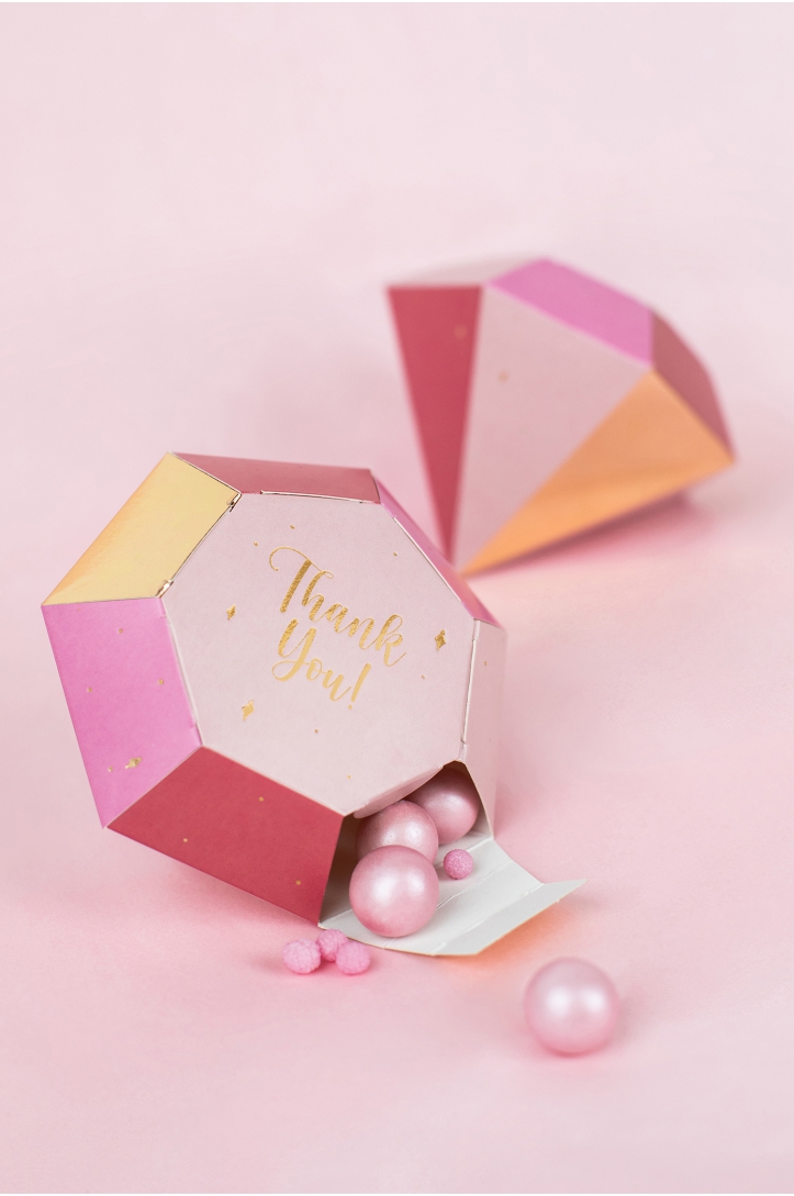 Boxes diamond