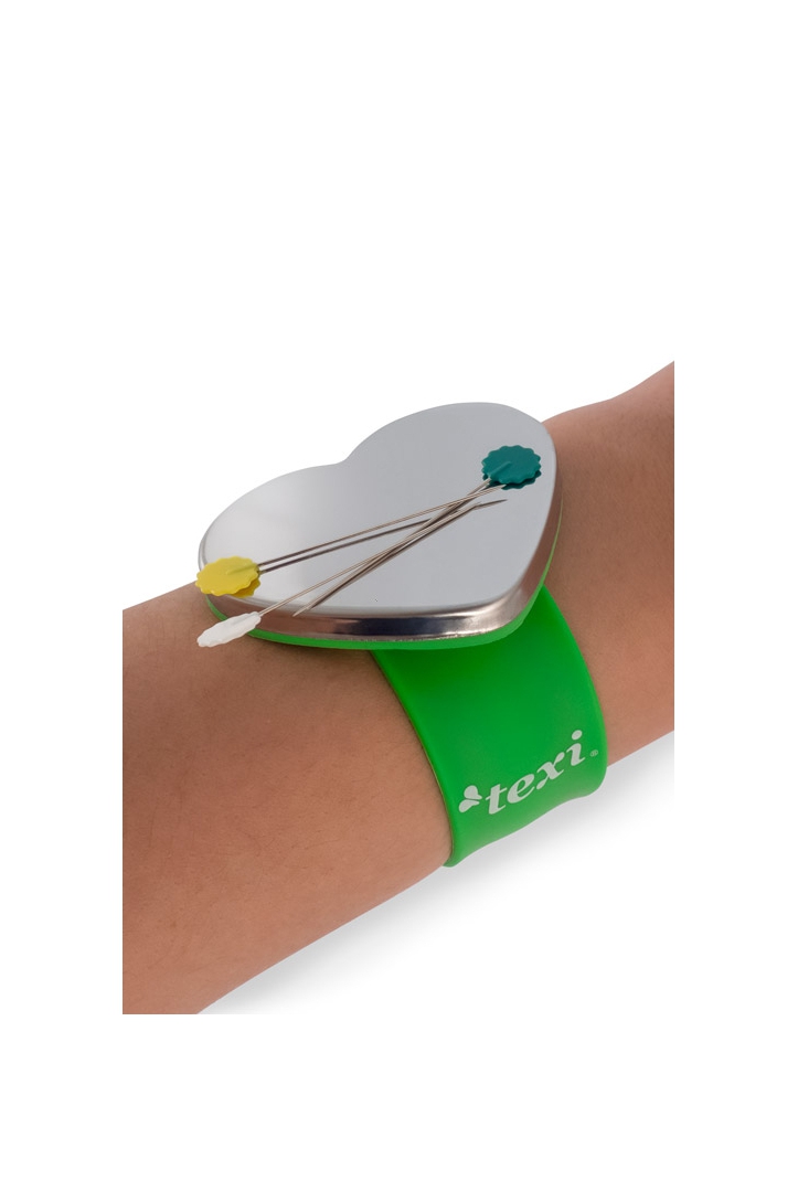 Magnetic bracelet, green