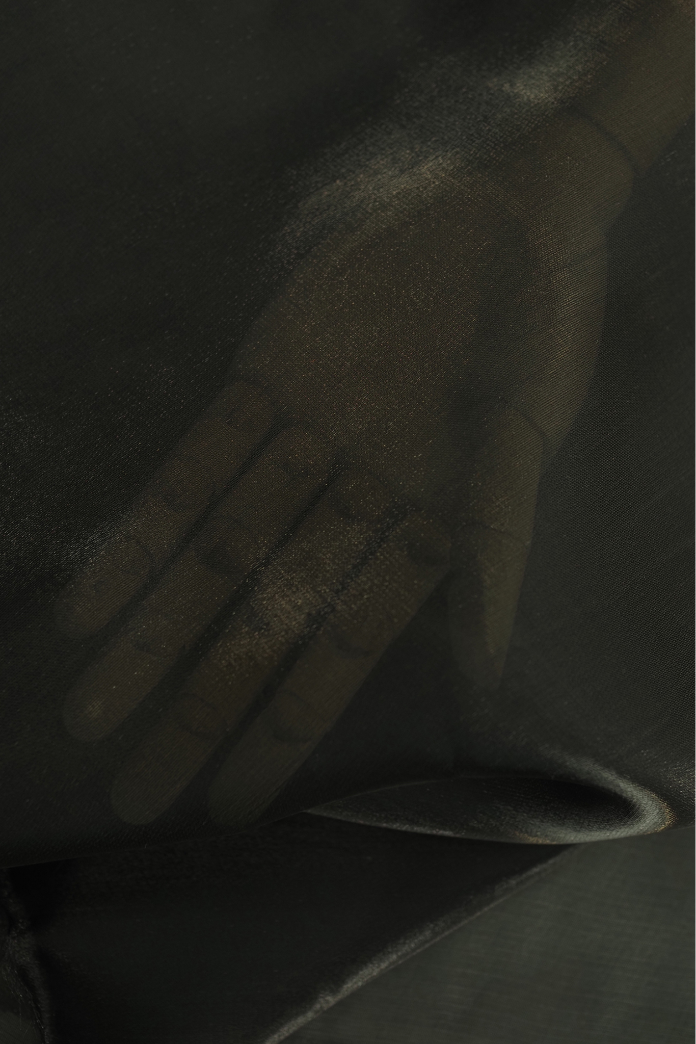 Shiny Organza VOOMEGA