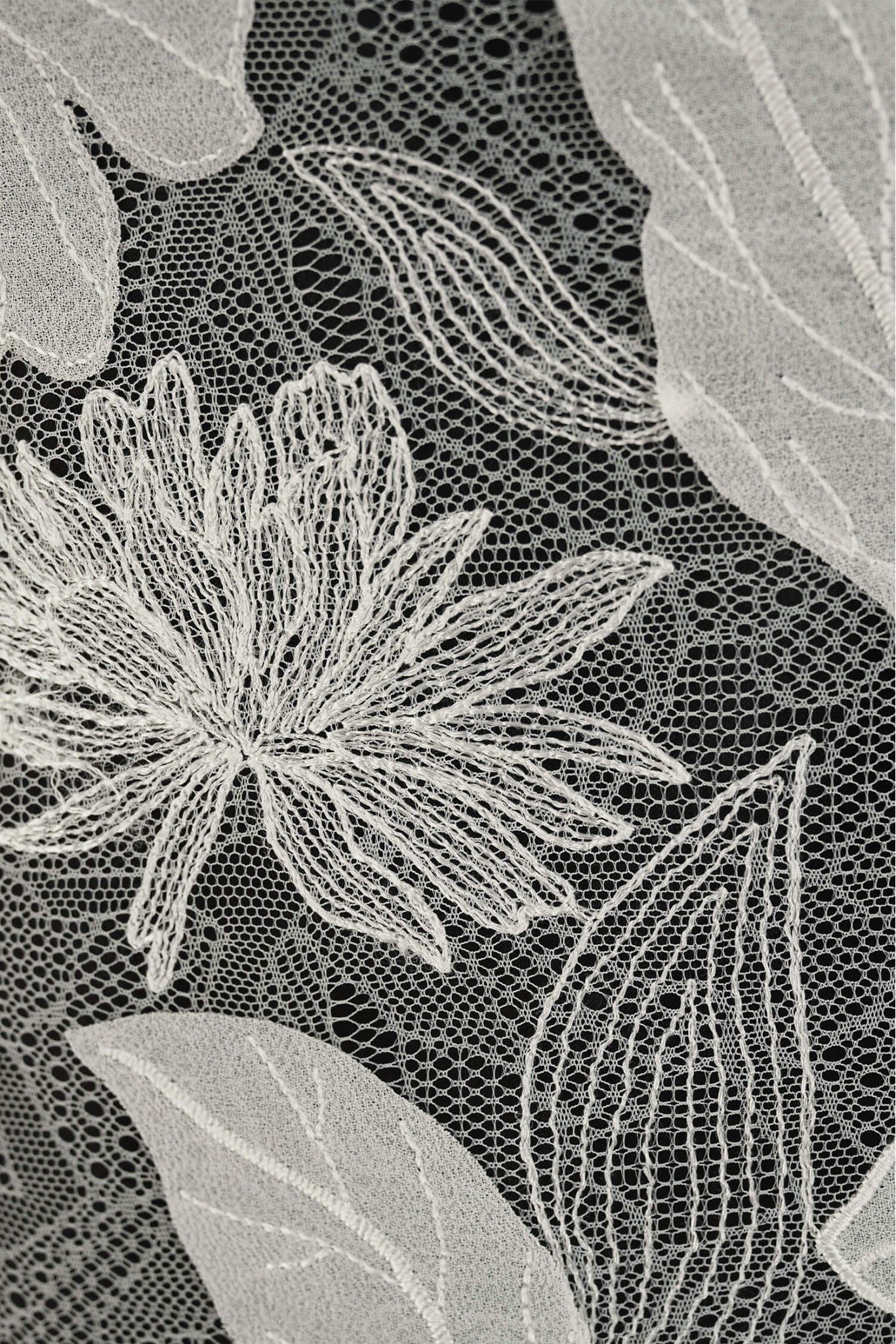 BRIDAL LACE W51375