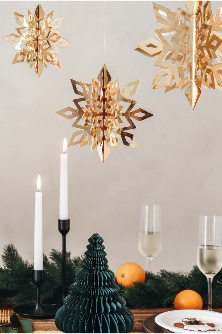Snowflake Hanging Decorations Gold