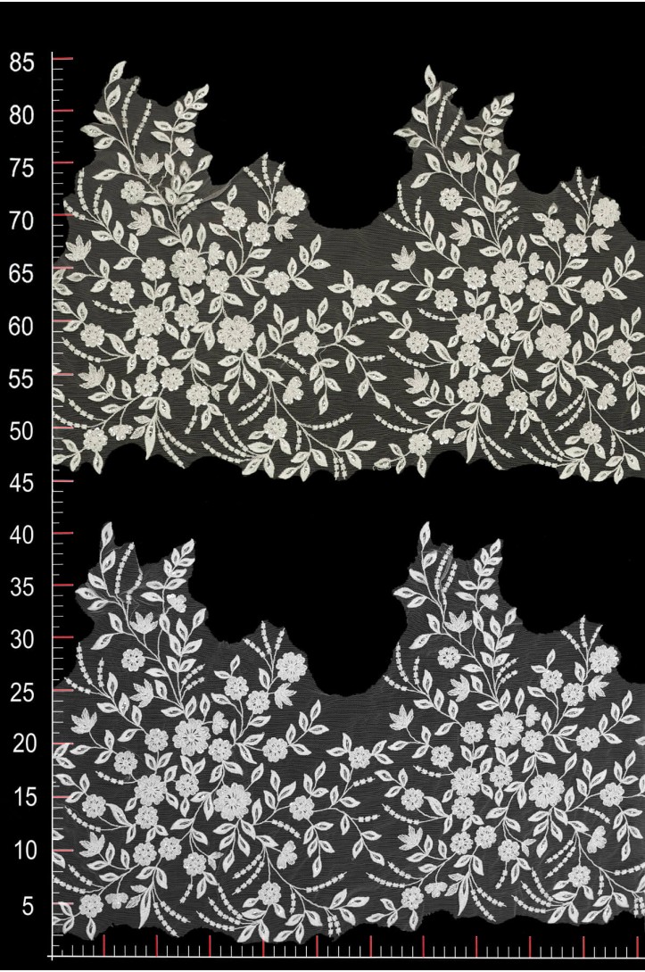 TRIM 11013 TAŚMA CEKIN PRAWA