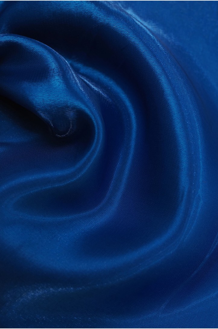 Probe GLÄNZENDER SATIN ALA BELLUCI